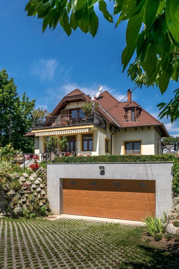 Mikes Vendeghaz Hotel Balatonfüred Buitenkant foto