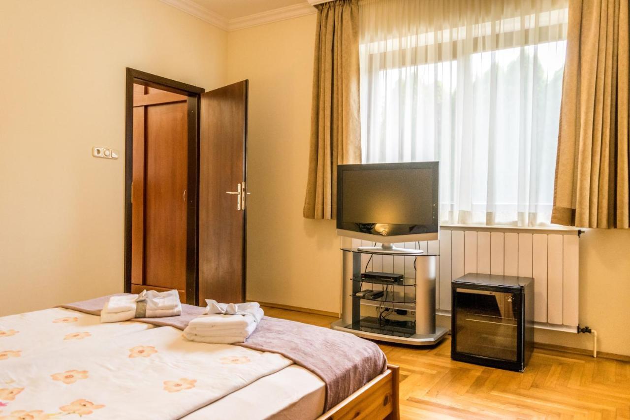 Mikes Vendeghaz Hotel Balatonfüred Buitenkant foto