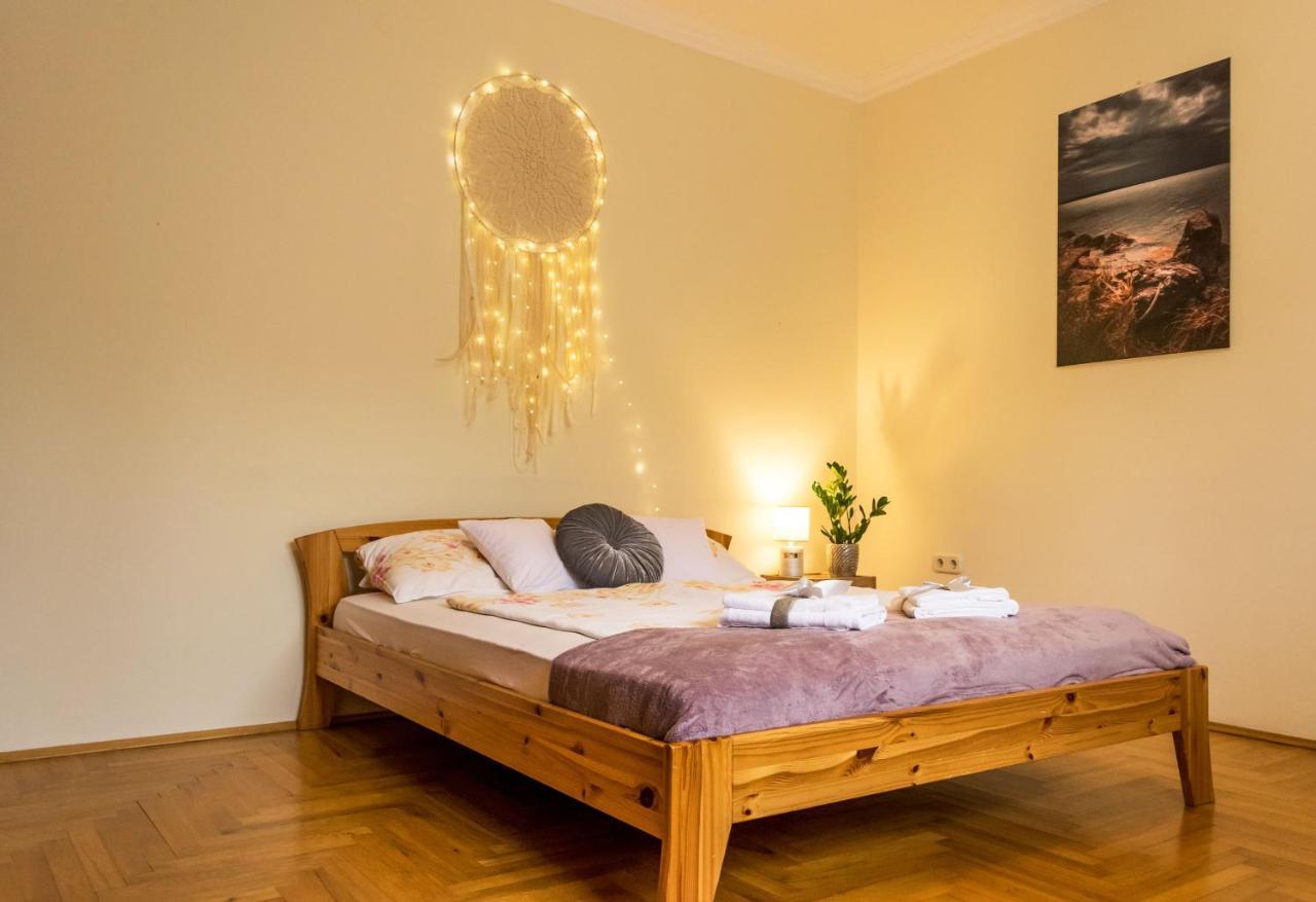 Mikes Vendeghaz Hotel Balatonfüred Buitenkant foto